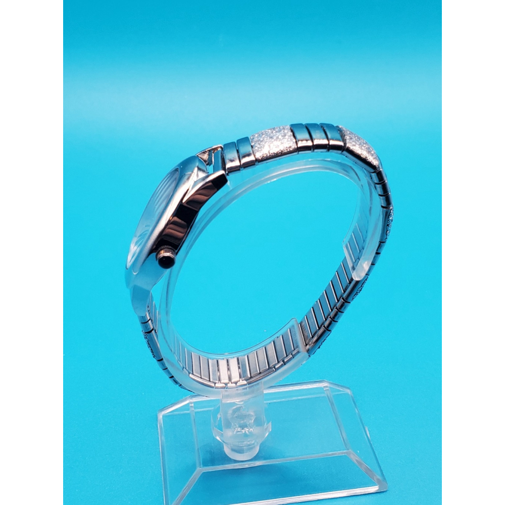 Ladies Quartz Watch - Picture 3 of 9